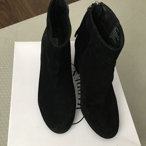 Steve Madden cynthia booties